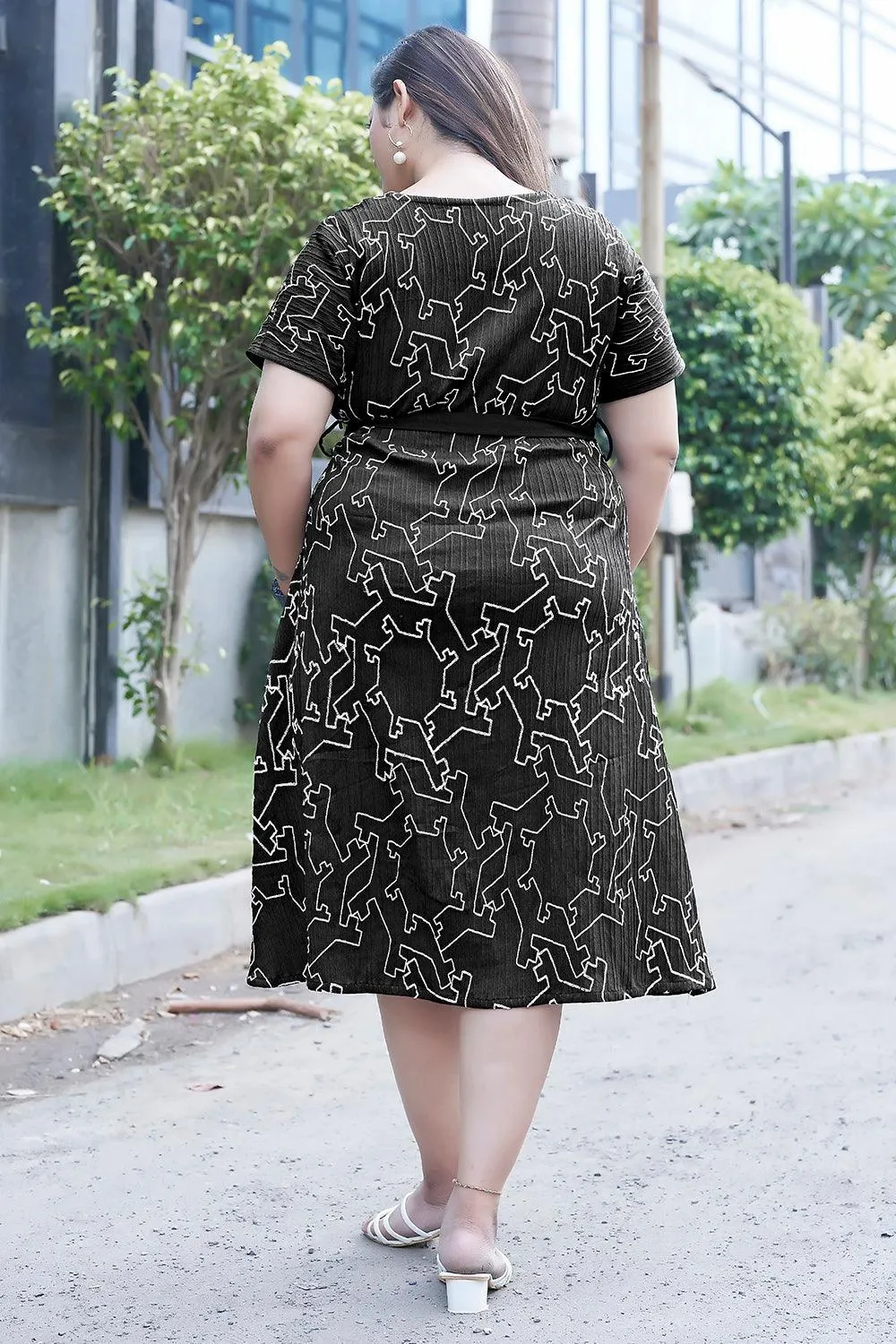 Black Embroidery Casual Dress