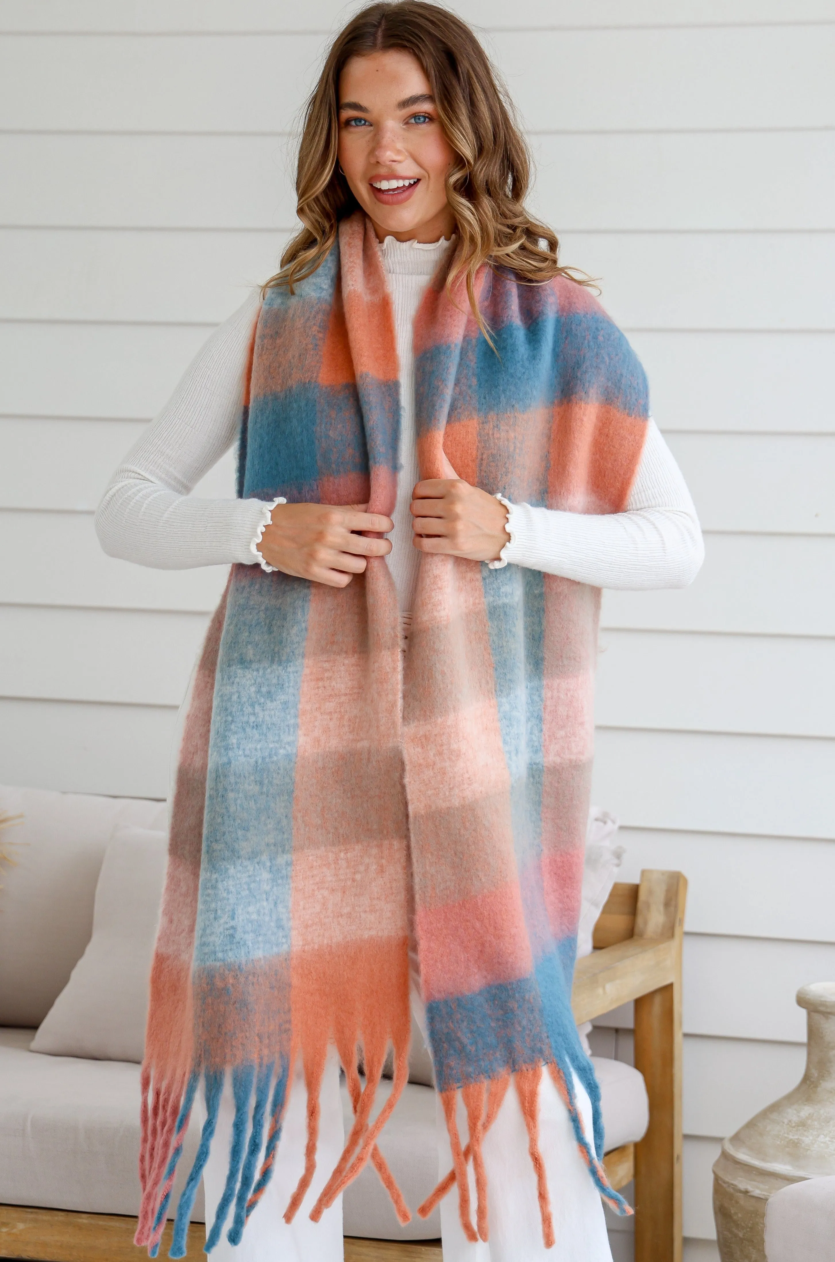 DUSTY PEACH   BLUE FLUFFY SCARF