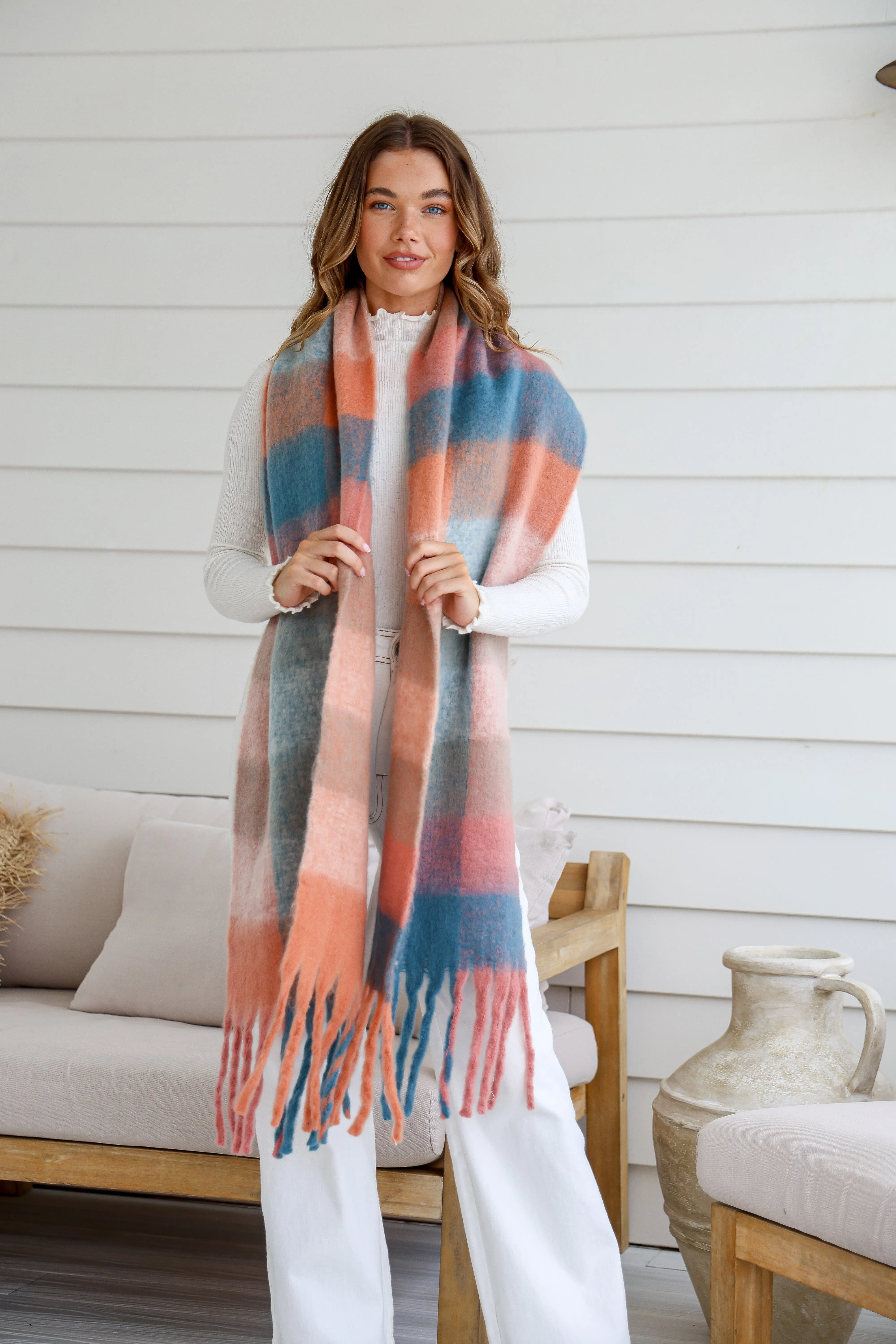 DUSTY PEACH   BLUE FLUFFY SCARF