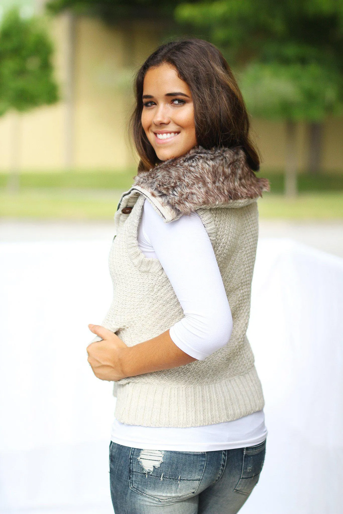 Khaki Sweater Vest With Fur