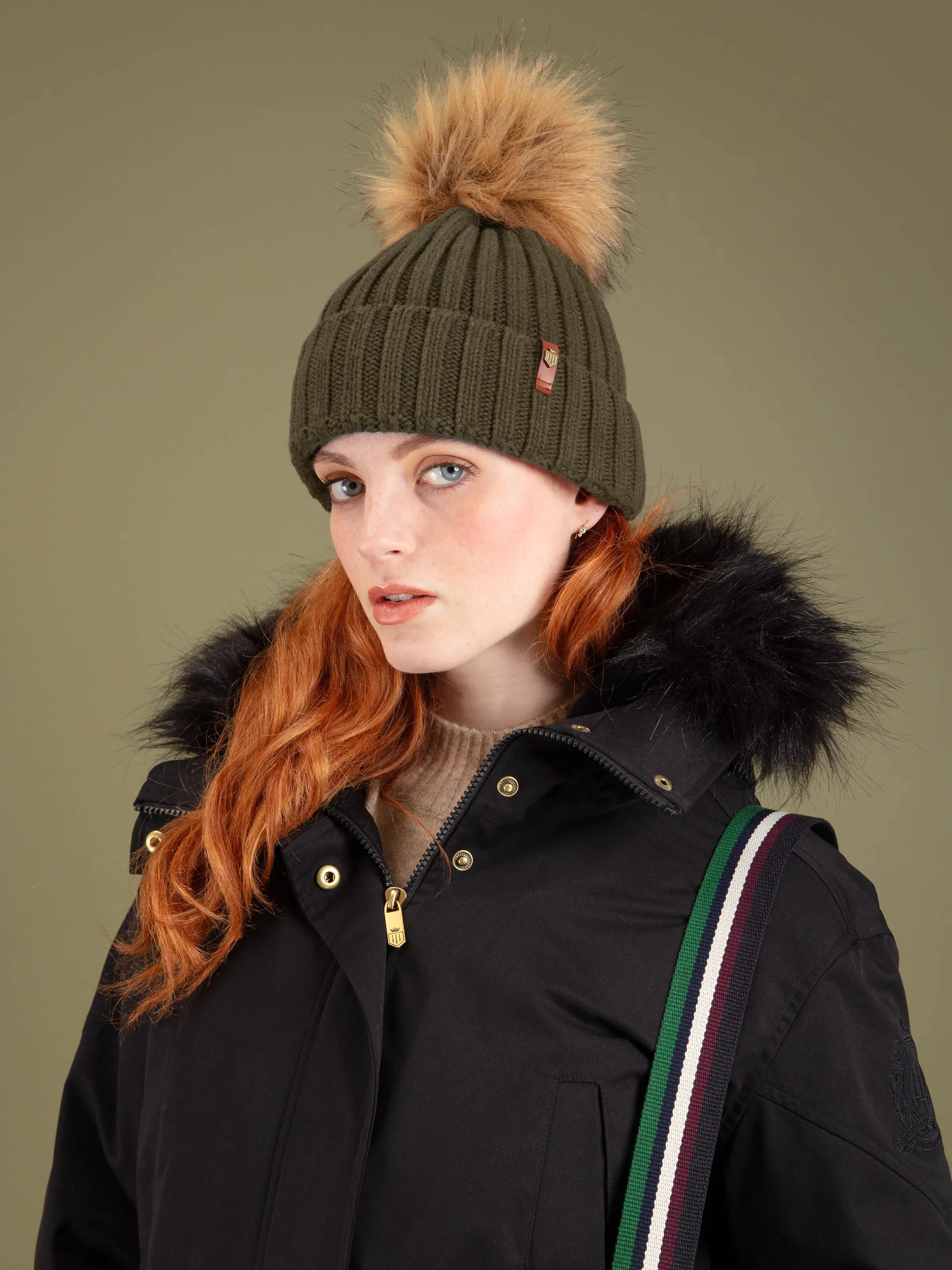 Signature Knitted Bobble Hat - Moss Green