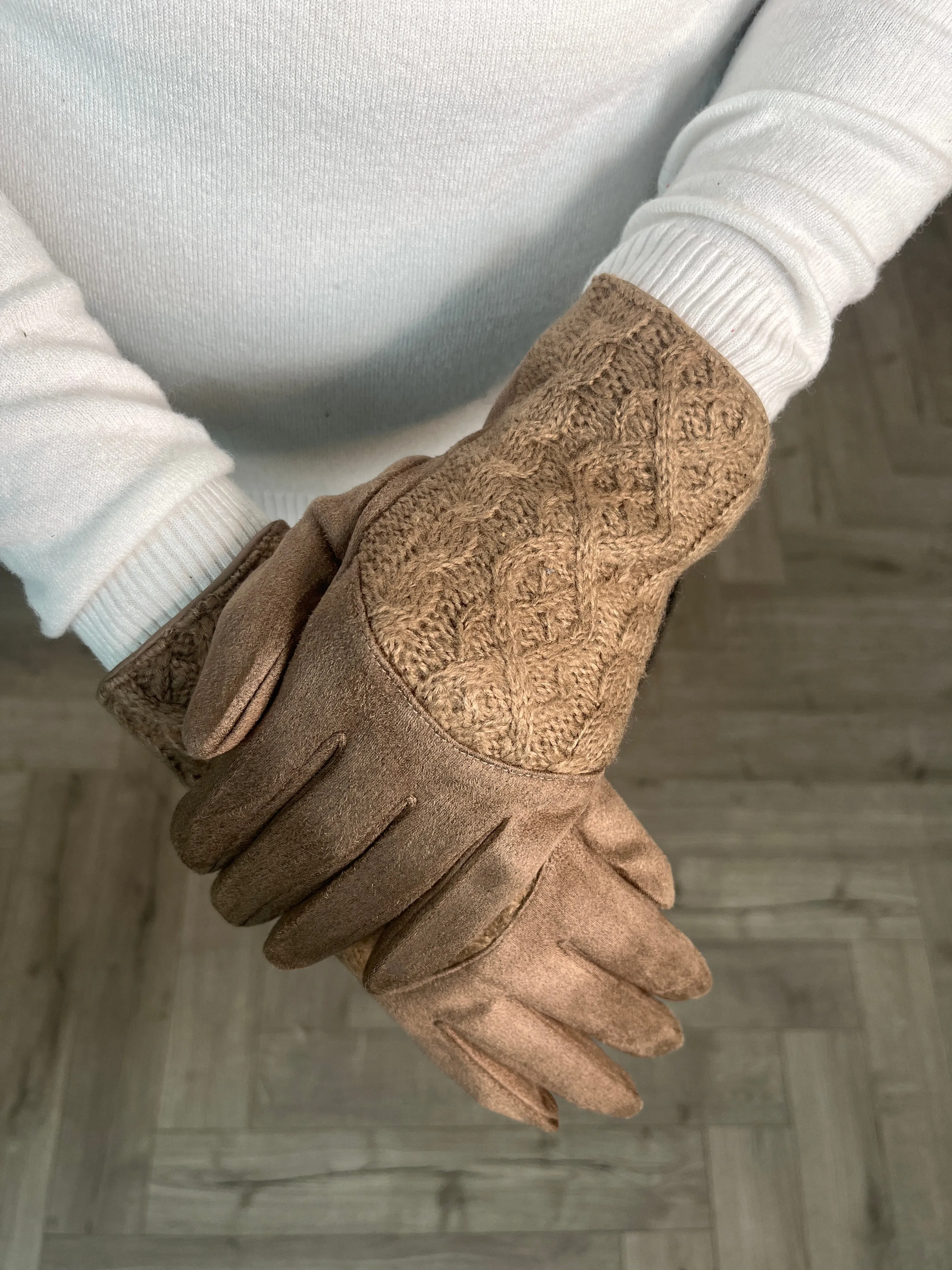 Taupe Cable Knit Gloves