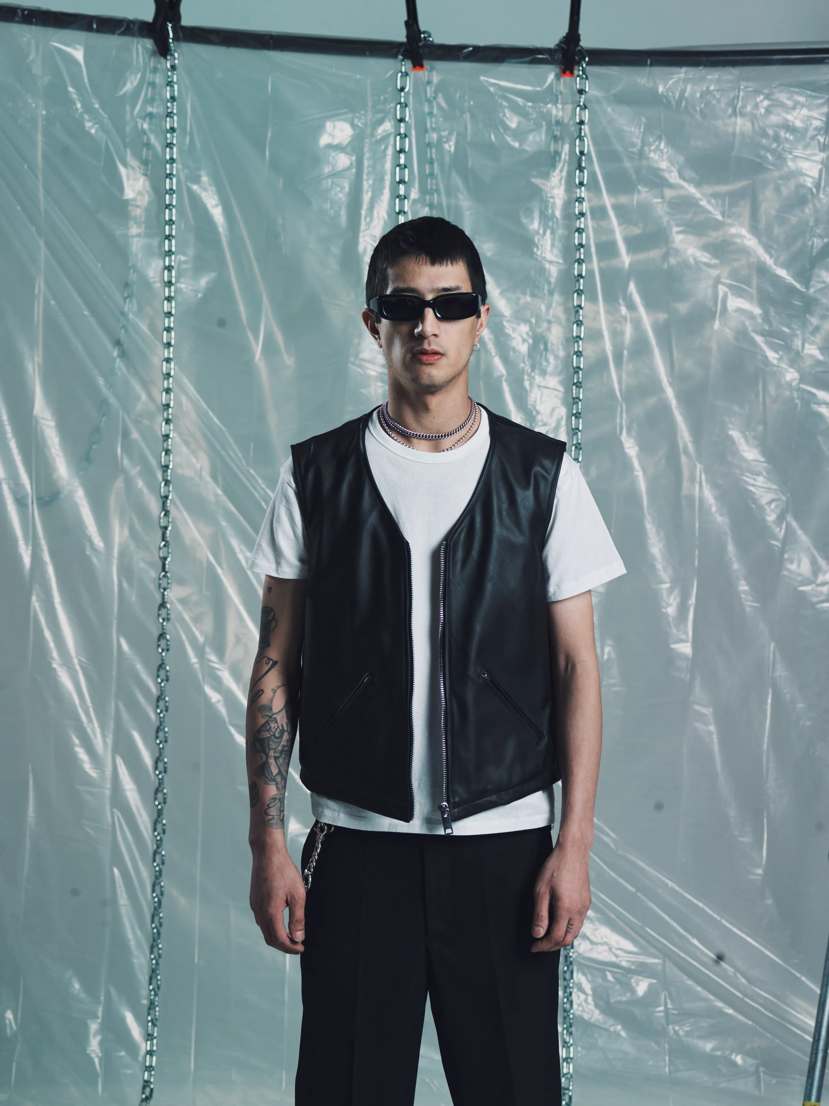 THE ROLLER VEST| BLACK LEATHER